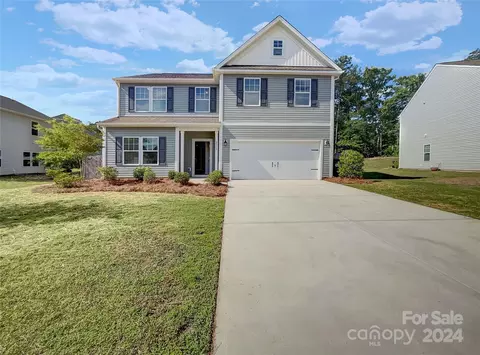 2815 Kinloch Ct, Clover, SC 29710