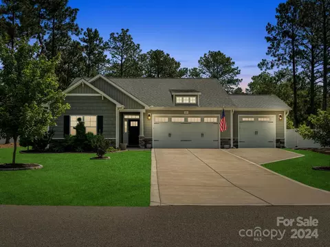 325 Pine Laurel Dr, Carthage, NC 28327