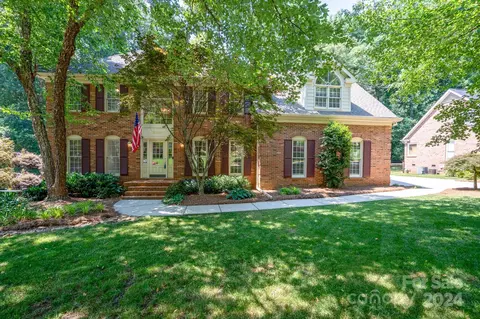 9008 Pennyhill Dr, Huntersville, NC 28078