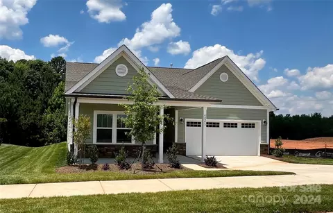 40253 Crooked Stick Dr, Lancaster, SC 29720