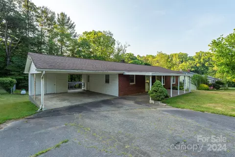 146 Eastwood 24 Ave #24, Swannanoa, NC 28778