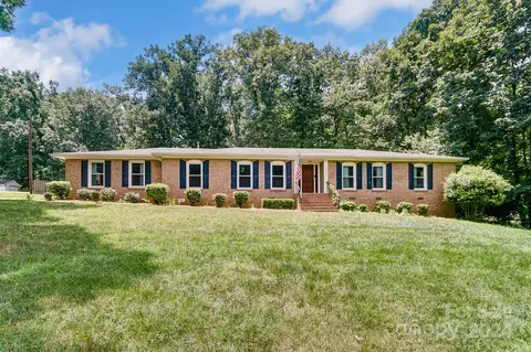 4305 Brookwood Rd, Charlotte, NC 28215