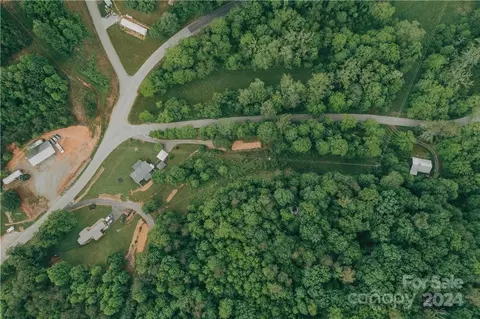 15 Meadows Town Rd, Marshall, NC 28753 photo 12