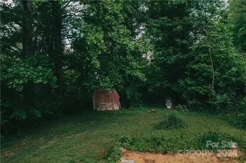 15 Meadows Town Rd, Marshall, NC 28753 photo 19