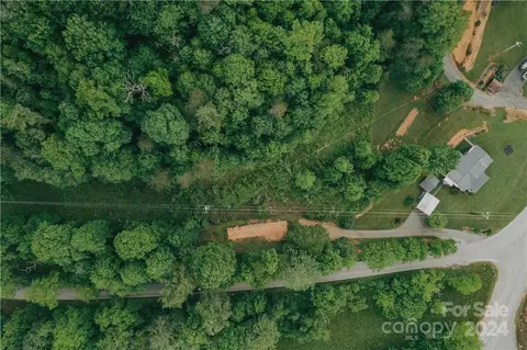 15 Meadows Town Rd, Marshall, NC 28753 photo 11