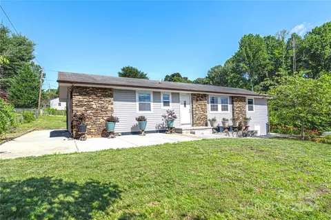 279 Clear Creek Rd, Hendersonville, NC 28792