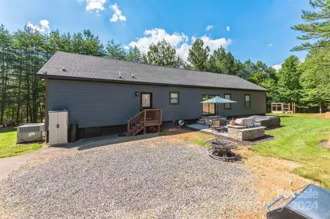 2995 Archer Way Dr, Iron Station, NC 28080