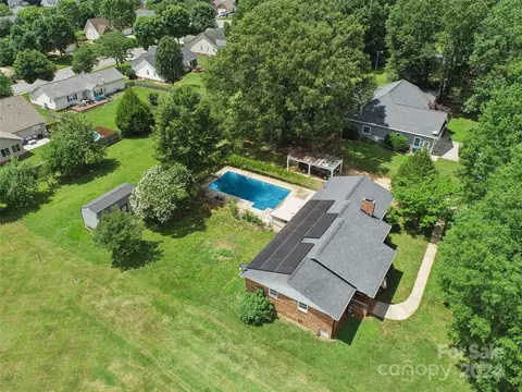 4659 S Depot St, Claremont, NC 28610