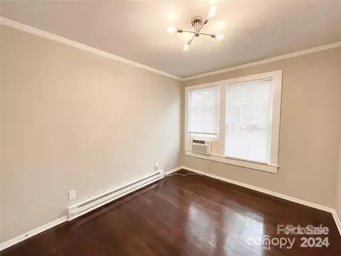 Living - 19 Th St, Hickory, NC 28602 photo 2 of 5