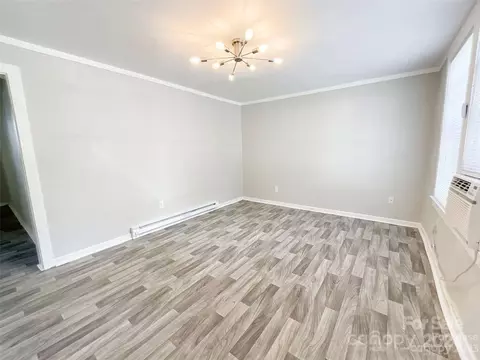 Living - 19 Th St, Hickory, NC 28602 photo 4 of 5