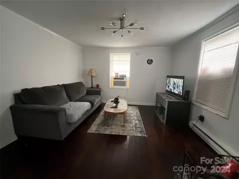 Living - 19 Th St, Hickory, NC 28602 photo 5 of 5