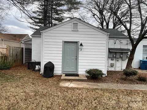 Exterior - 19 Th St, Hickory, NC 28602 photo 2 of 4