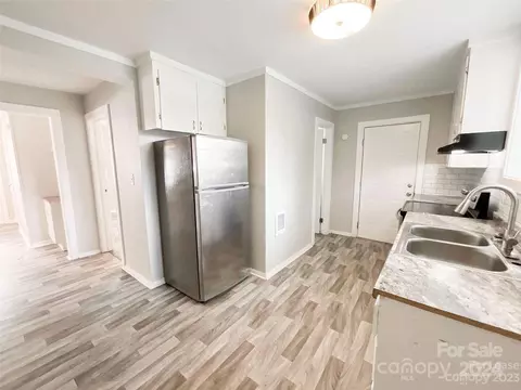 Kitchen - 19 Th St, Hickory, NC 28602 photo 5 of 7
