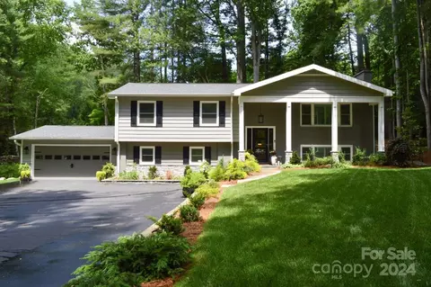 702 Anne Ave, Hendersonville, NC 28739