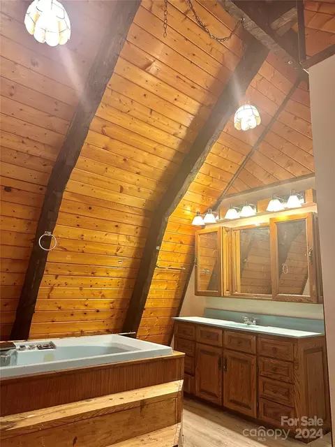 Bath - 99 Summertime Dr, Nebo, NC 28761 photo 1 of 3