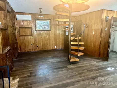 Living - 99 Summertime Dr, Nebo, NC 28761 photo 4 of 5