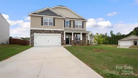 79 Caitlin Heights Ct, Fletcher, NC 28732