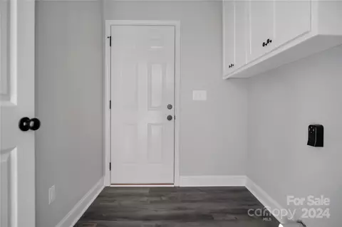 Entry Way - 201 Laurel Ave, Grover, NC 28073 photo 2 of 2