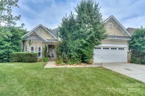 128 Fielding St, Mount Holly, NC 28120