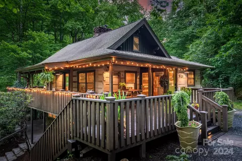 9456 Blackberry Rd, Lenoir, NC 28645