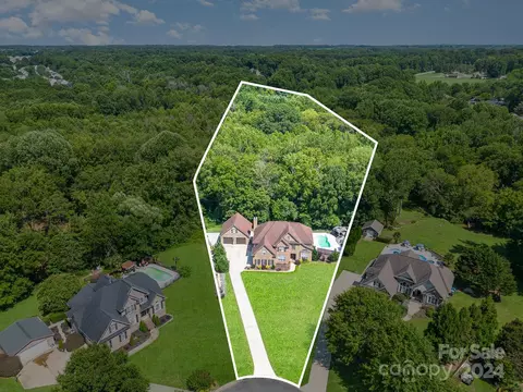 2070 Applebrook Dr, Monroe, NC 28110 photo 2