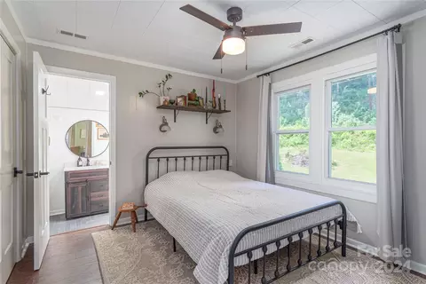 Bedroom - 5234 Old Clyde Rd, Clyde, NC 28721 photo 1 of 2