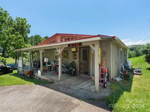 165 Van Arrington Rd, Clyde, NC 28721 photo 5