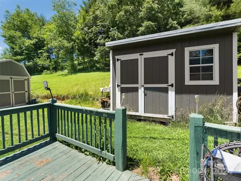 165 Van Arrington Rd, Clyde, NC 28721 photo 16