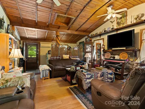 165 Van Arrington Rd, Clyde, NC 28721 photo 7