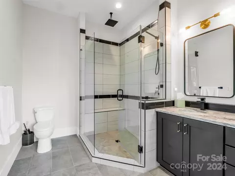 Bath - 299 W Haddington Dr, Mill Spring, NC 28756 photo 2 of 6