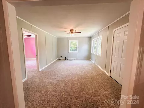 Living - 33226 Hobe Rd, Albemarle, NC 28001 photo 1 of 2