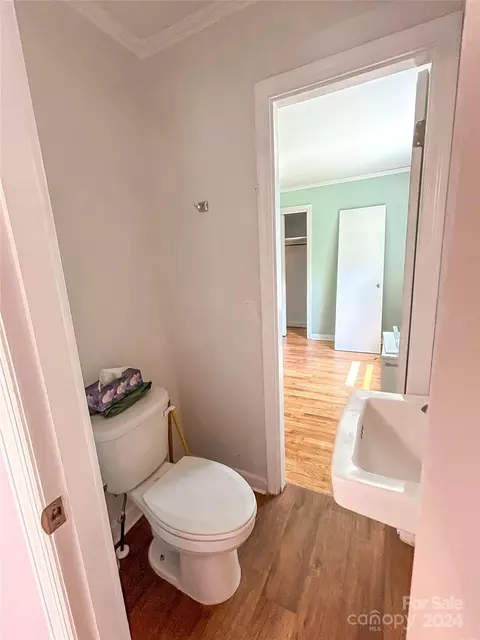 Bath - 33226 Hobe Rd, Albemarle, NC 28001 photo 1 of 2