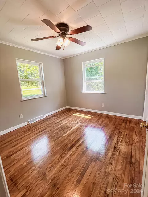 Bedroom - 33226 Hobe Rd, Albemarle, NC 28001 photo 5 of 6