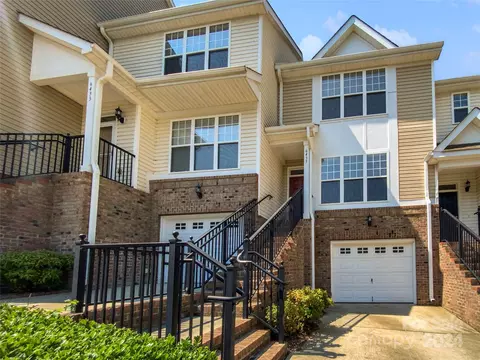 6437 Terrace View Ct, Charlotte, NC 28269