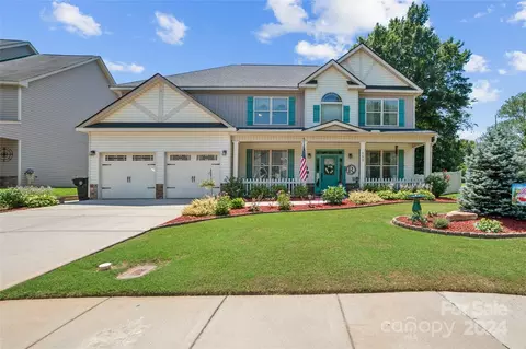151 Cole Dr, Mooresville, NC 28115