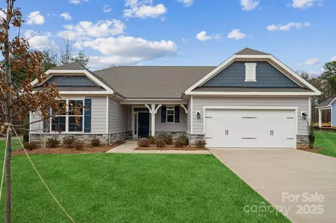 105 Brooke Forest Ct, Mooresville, NC 28115