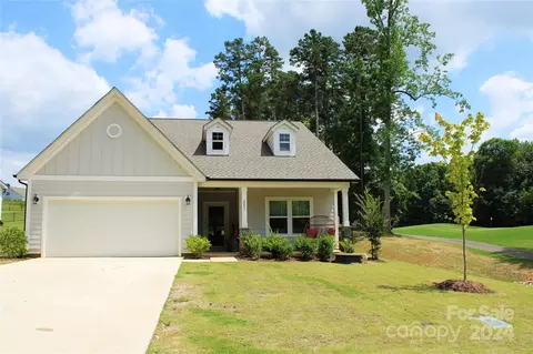 261 Old Harbor Dr, Mount Gilead, NC 27306