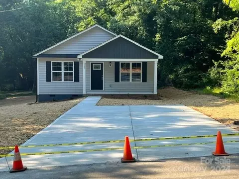 203 Spring Dr, Salisbury, NC 28144 photo 4