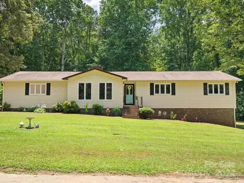 205 Todd Dr, Bessemer City, NC 28016