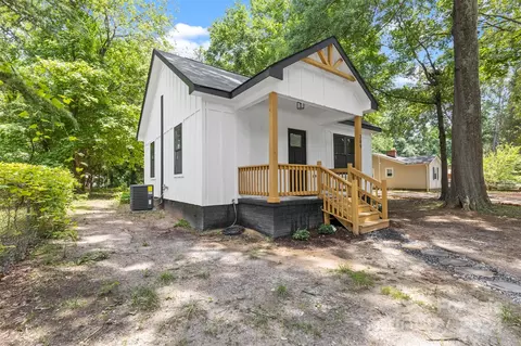 Exterior - 309 E Division Ave, Salisbury, NC 28144 photo 2 of 7