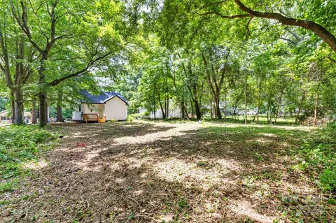 Exterior - 309 E Division Ave, Salisbury, NC 28144 photo 7 of 7
