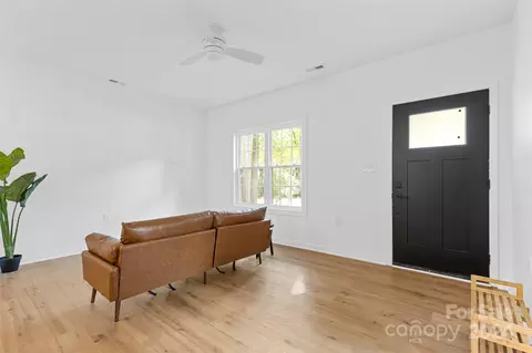 Entry Way - 309 E Division Ave, Salisbury, NC 28144 photo 1 of 2