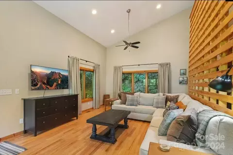 Living - 441 Laurel Fork Rd, Vilas, NC 28692 photo 2 of 2