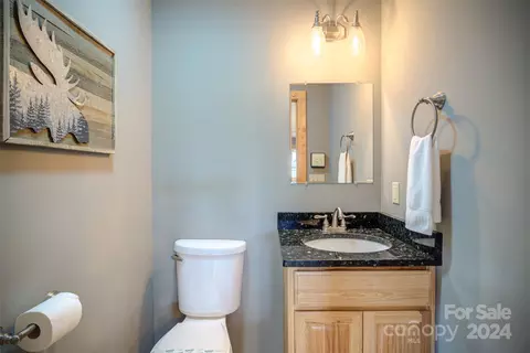 192 Travis Trl, Vilas, NC 28692 photo 11