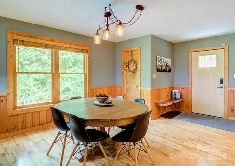 192 Travis Trl, Vilas, NC 28692 photo 7