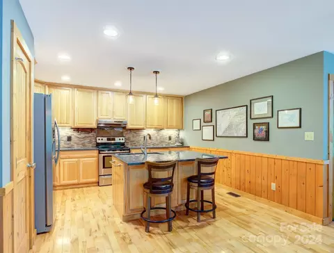 192 Travis Trl, Vilas, NC 28692 photo 10