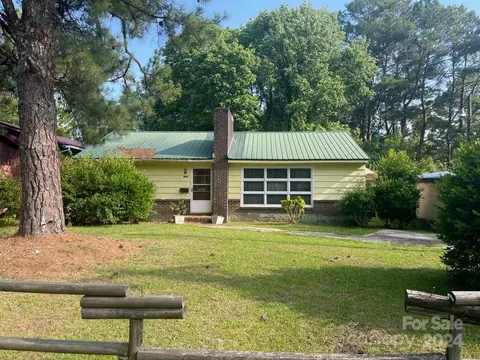 1506 E Washington St, Rockingham, NC 28379