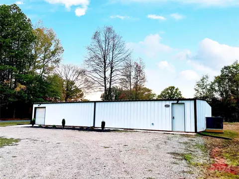 1637 Grace Ave, Lancaster, SC 29720 photo 2