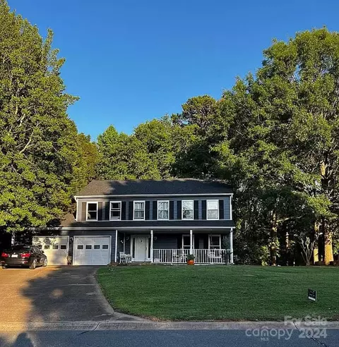 145 Chaphyn Ln, Matthews, NC 28105