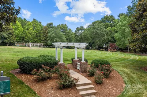 101 N Kimberly Rd, Davidson, NC 28036 photo 31
